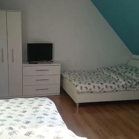 U Klintona Country house